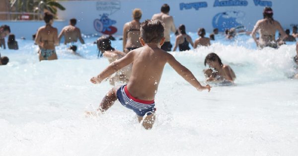Servicios del parque acuático infantil Aquavera, parque para niños y actividades en Almería para niños